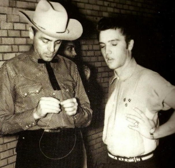 Гораций Ли Логан с Элвисом Пресли