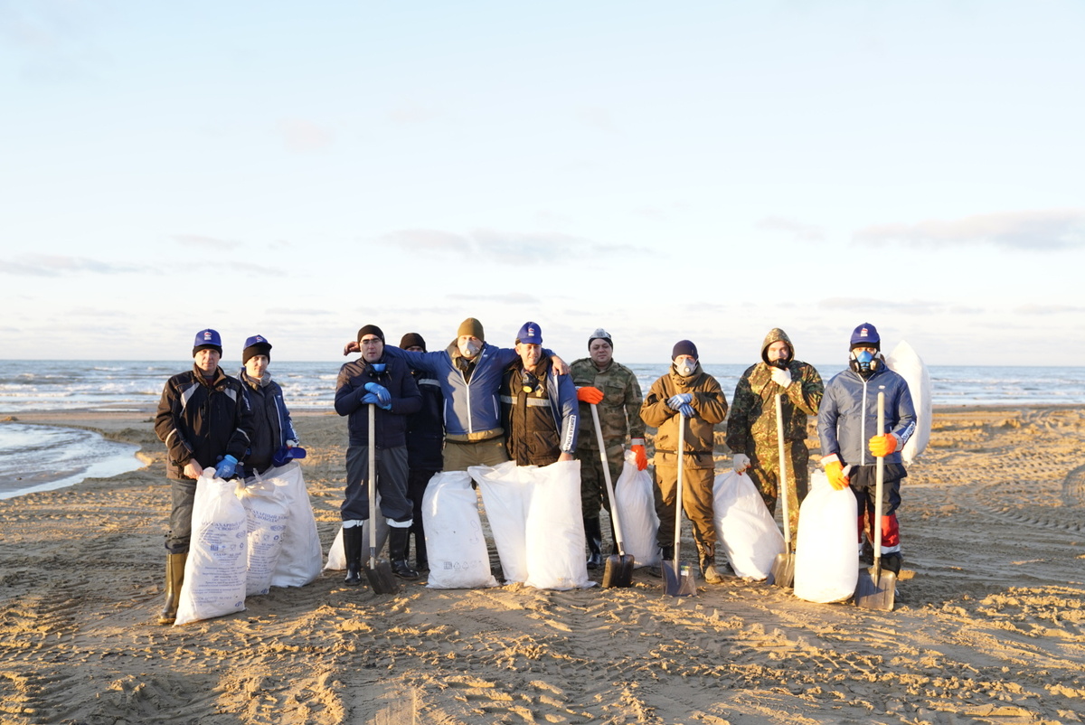 Волонтеры в поселке Витязево