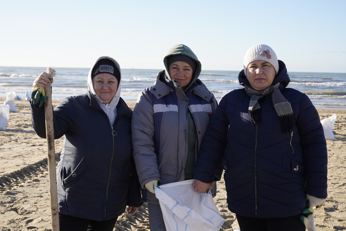 Волонтеры в поселка Витязево