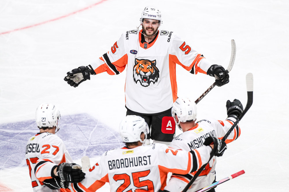 Алекс Гальченюк получит около 80 млн. рублей за сезон в Хабаровске