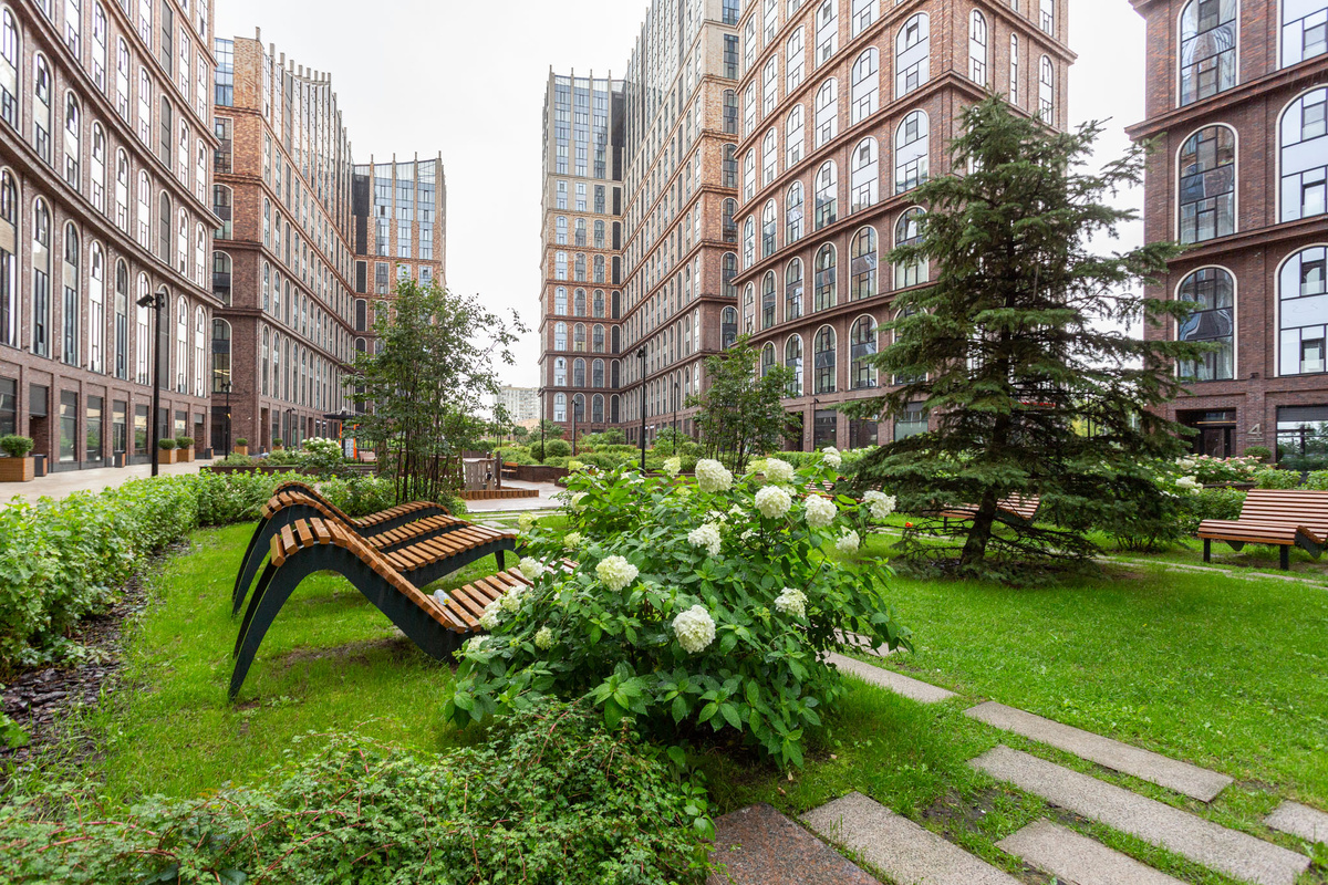 Паршина улица, 10 ЖК «Серебряный парк»