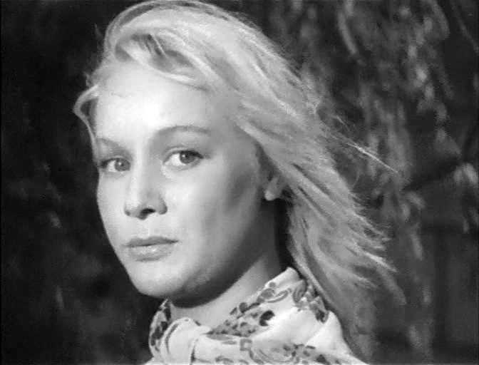 Ия Арепина в фильме «Под стук колес», 1958
