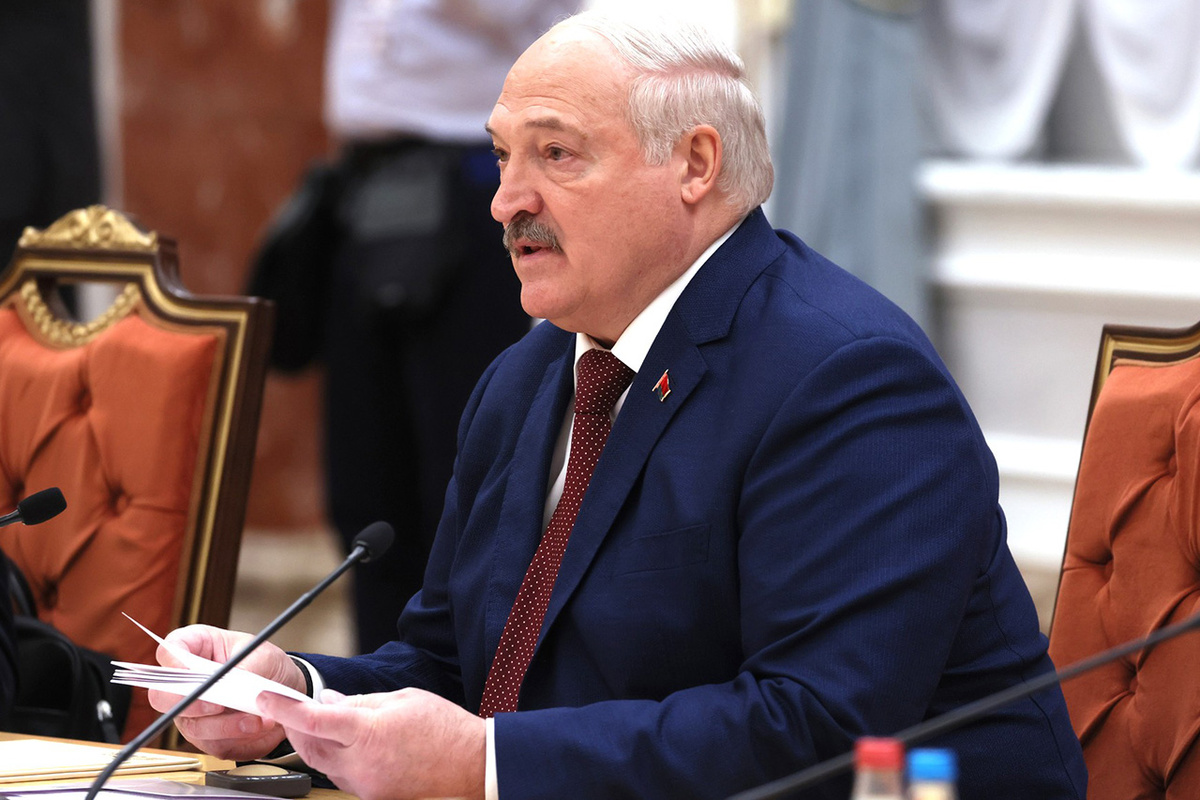 Лукашенко зарегистрировали как кандидата в президенты Беларуси.  Фото: Фото: пресс-служба Администрации президента РФ / kremlin.ru