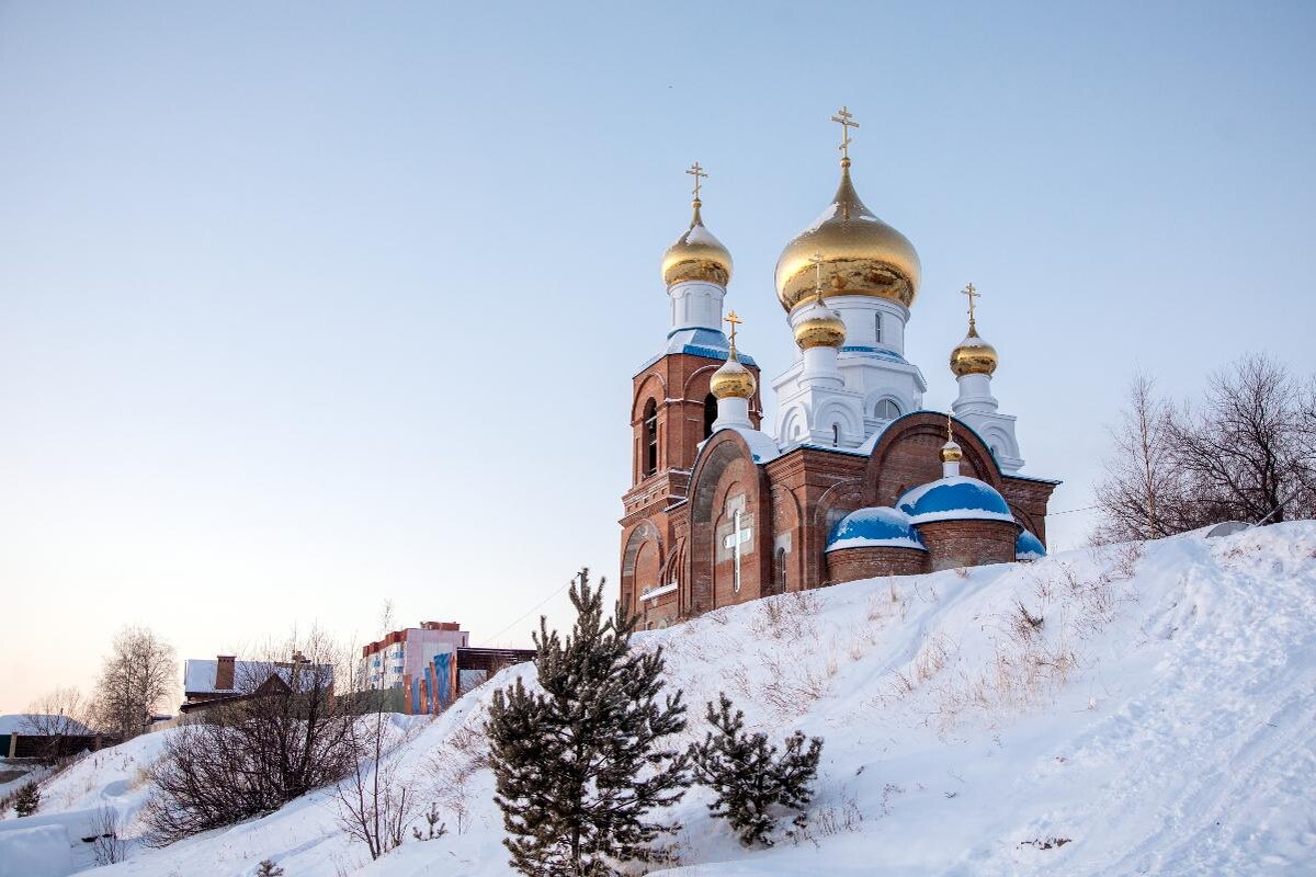    Сургутский застройщик достроит храм в Белом Яре и реконструирует стадион в центре Москвы