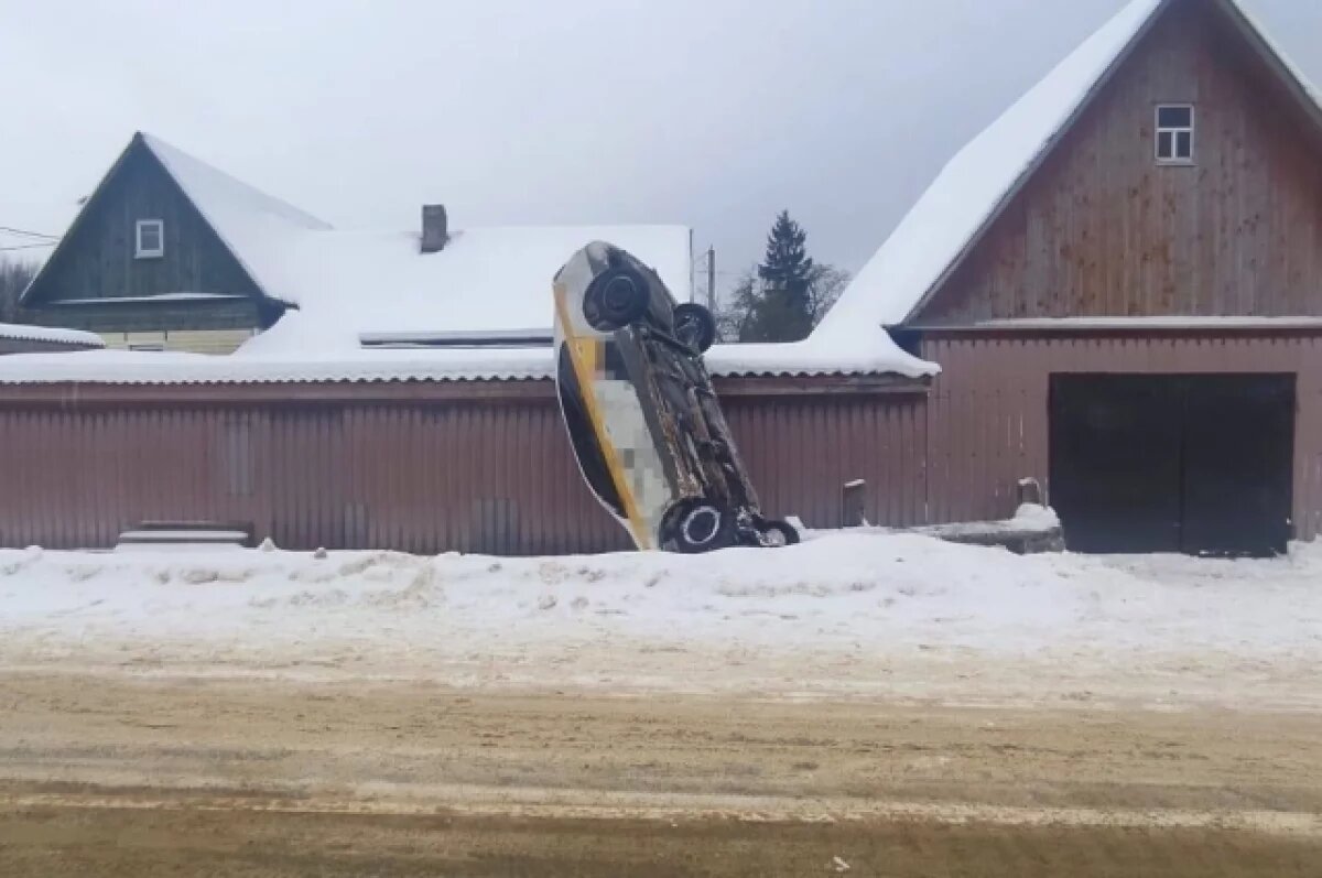    В Калужской области найден таксист, чуть не снесший деревенский сарай
