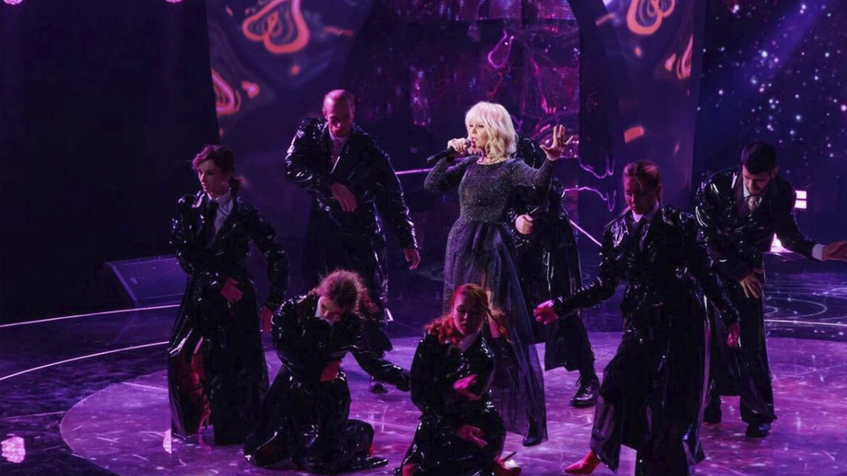 Кадр из телешоу "Новогодняя Маска"