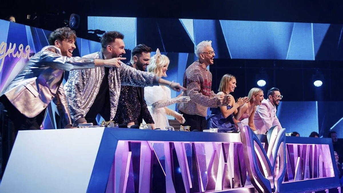 Кадр из телешоу "Новогодняя Маска"