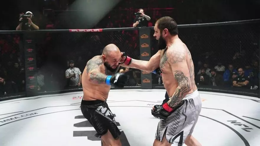 Фото: Первый Тульский. Александр Емельяненко нокаутировал Алексея Гончарова