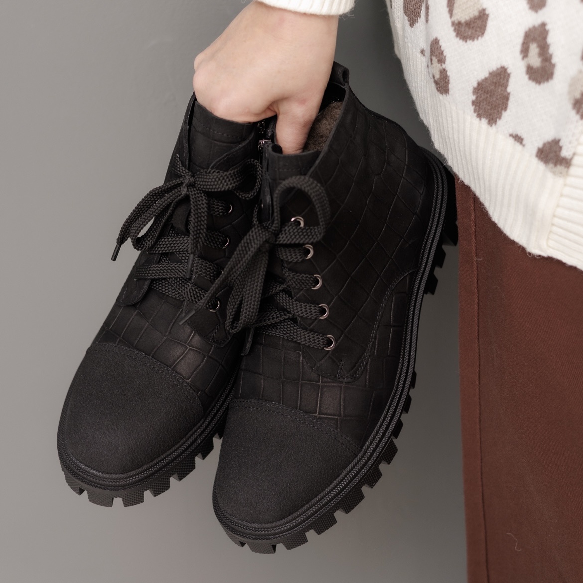 Зимние ботинки Laura Potti на тракторной подошве