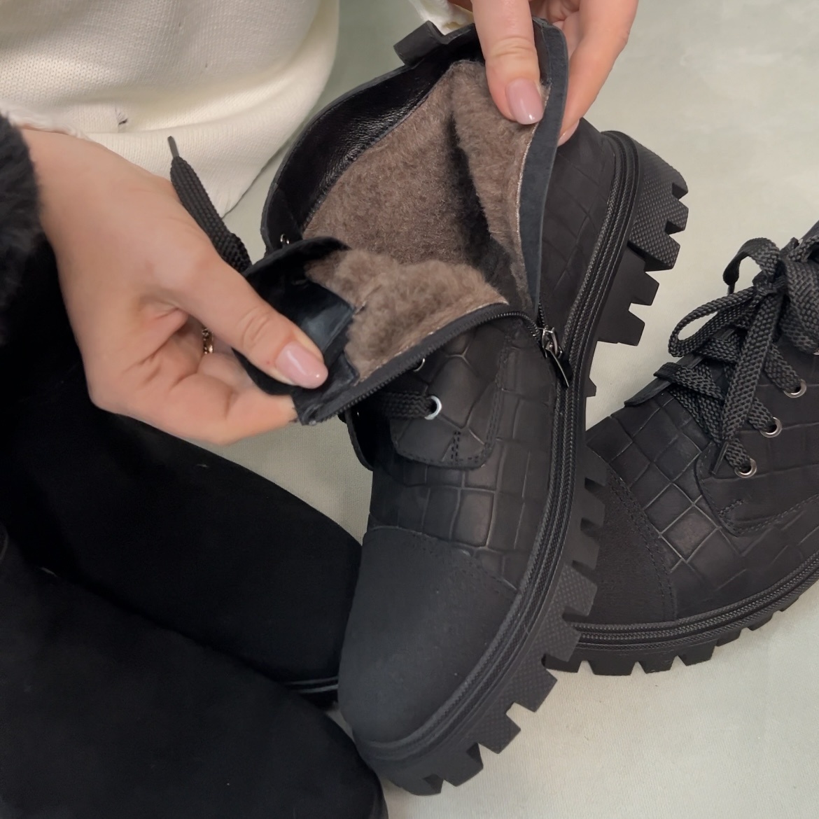 Ботинки с подкладкой из шерсти