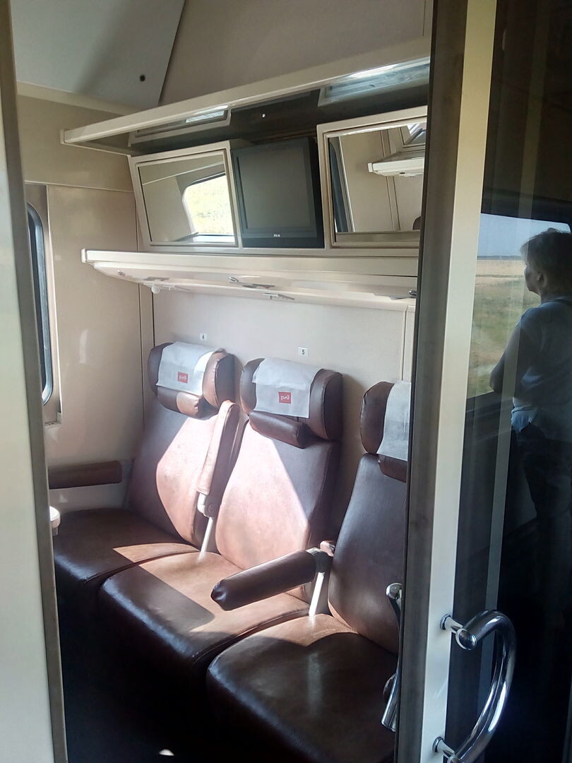 Фото из открытых источников. Просто шик - есть телевизор!