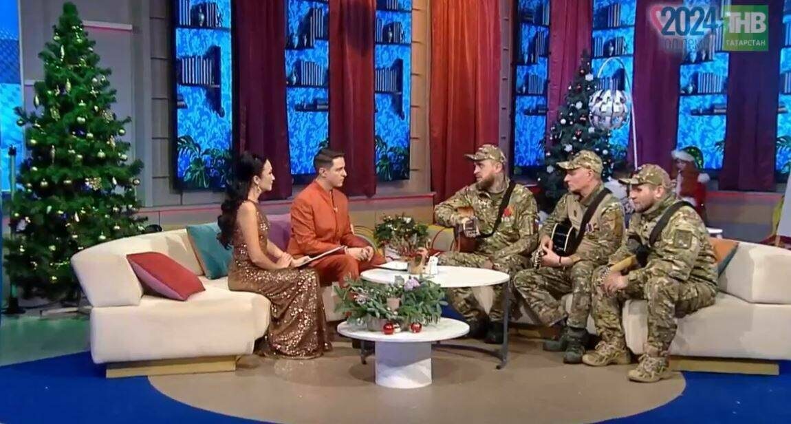 ​Когда Валерий рассказал о сыне и его заслугах, Иван Хомяков вдохновился и написал песню «Град». Фото: стоп-кадр трансляции