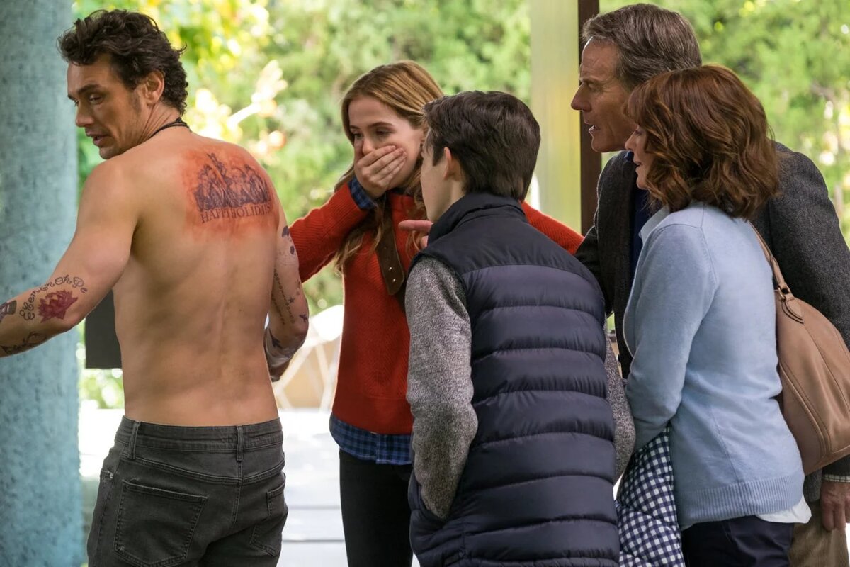 Кадр из фильма "Почему он?" (2016)