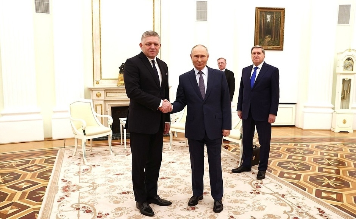    Словацкие оппозиционные партии раскритиковали Фицо за визит в Москву