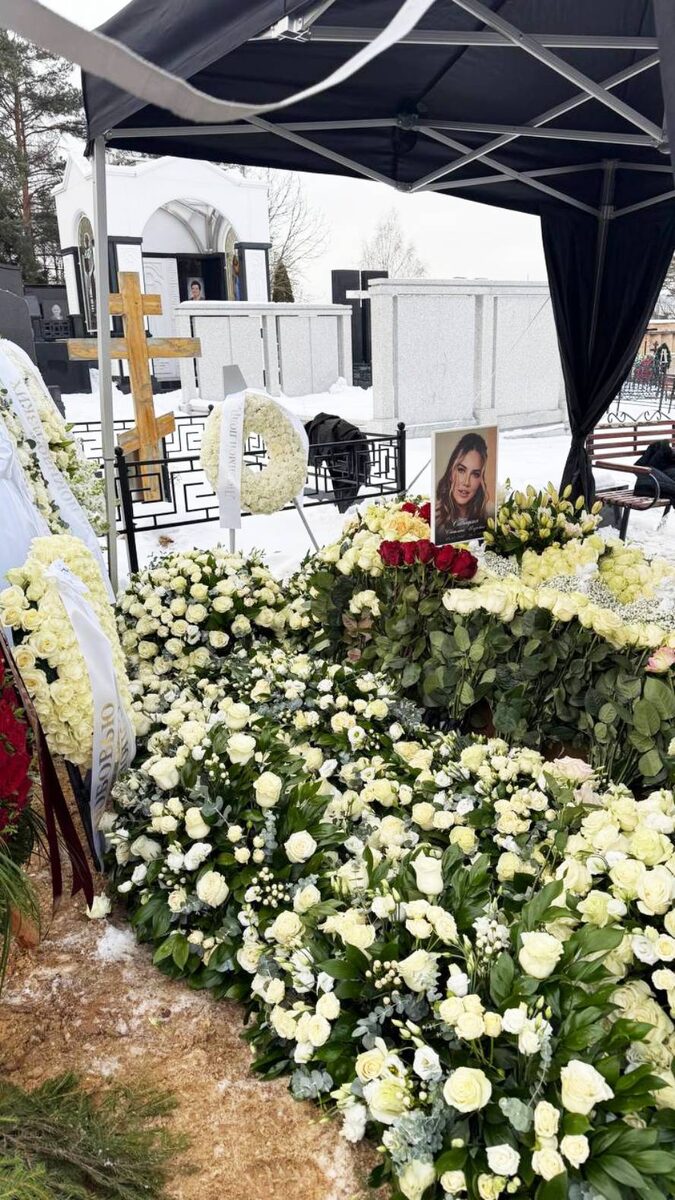    Светлану Савицкую похоронили на Троекуровском кладбищеФото VOICE
