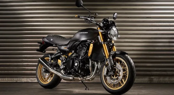Kawasaki Z900 RS 50th Anniversary Edition