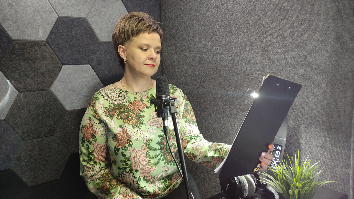 Опыт записи своих рассказов в студии звукозаписи мне очень зашёл!