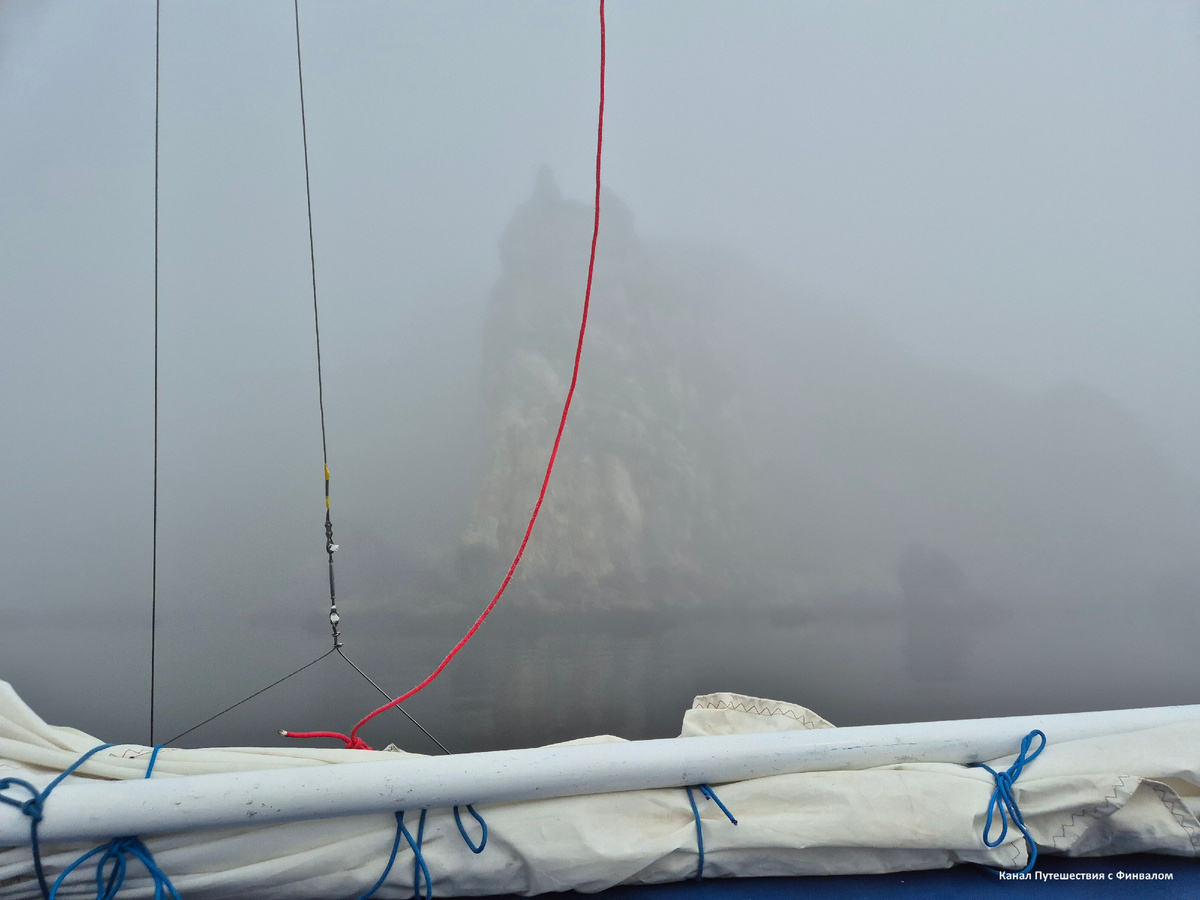 Вначале берега выглядели примерно так ...(фото Леонида Демидоаа) Листайте галерею