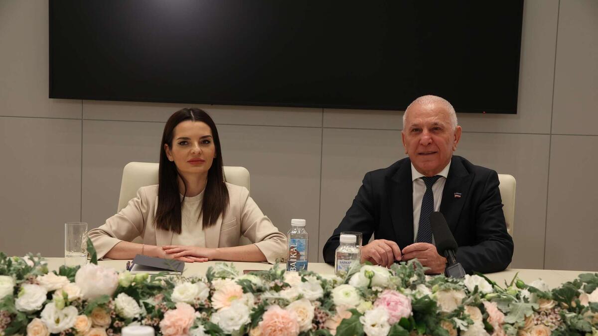 Пример Жени Гуцул - яркая иллюстрация того, что "наши есть везде". Хотя мы и не всегда знаем их в лицо и по имени. 