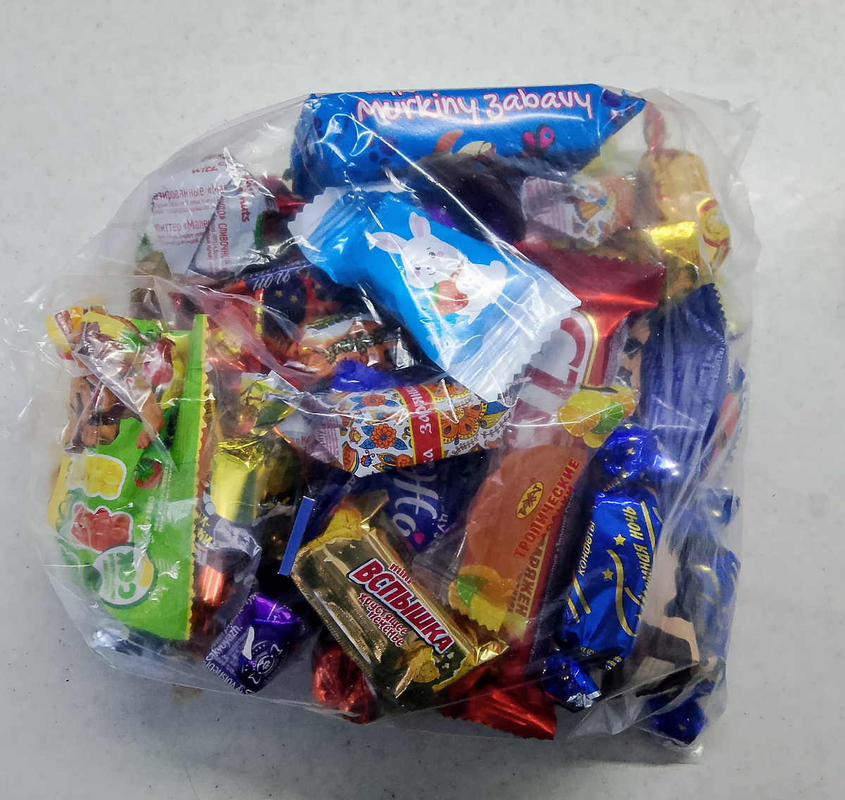 Содержимое детского подарка 