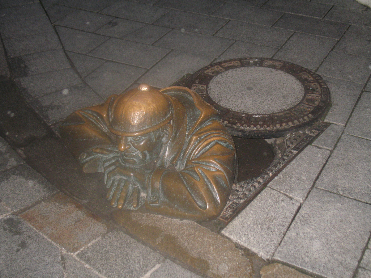 Это Чумил, главный сотрудник братиславских канализационных систем