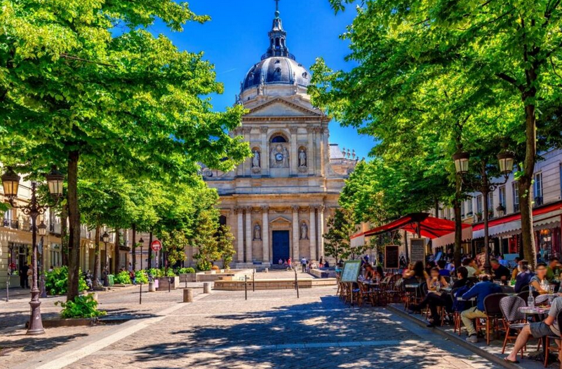 Самое старое здание Сорбонны находится Латинском квартале. Источник: ©AdobeStock