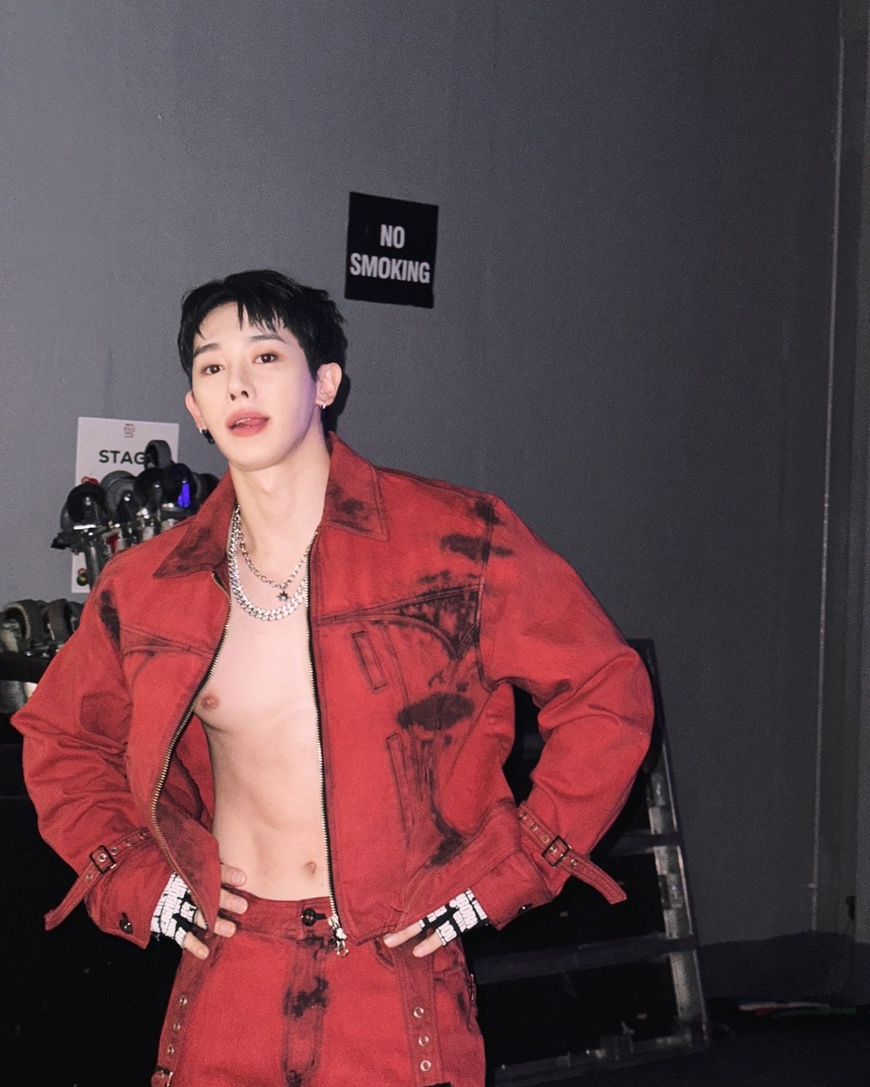    Вонхо на Jingle Ball TourСоцсети