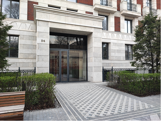 Входная группа ЖК «Золотой 1». Фото: Эмин Нурметов