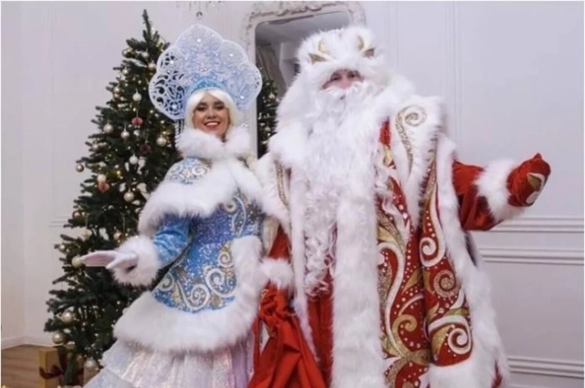    Главную ёлку Ульяновска откроет шестиметровый Дед Мороз