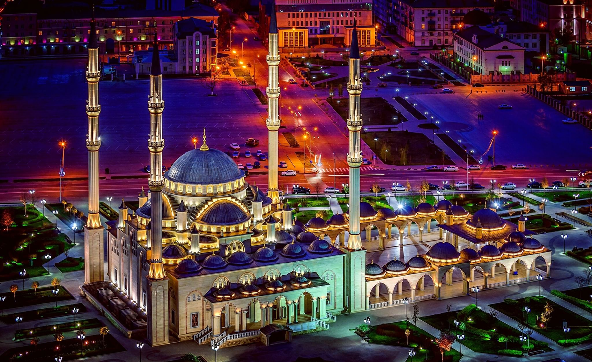 Мечеть "Сердце Чечни" в Грозном