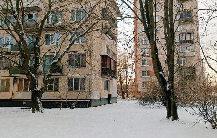 Дворы близ Купчинского сквера