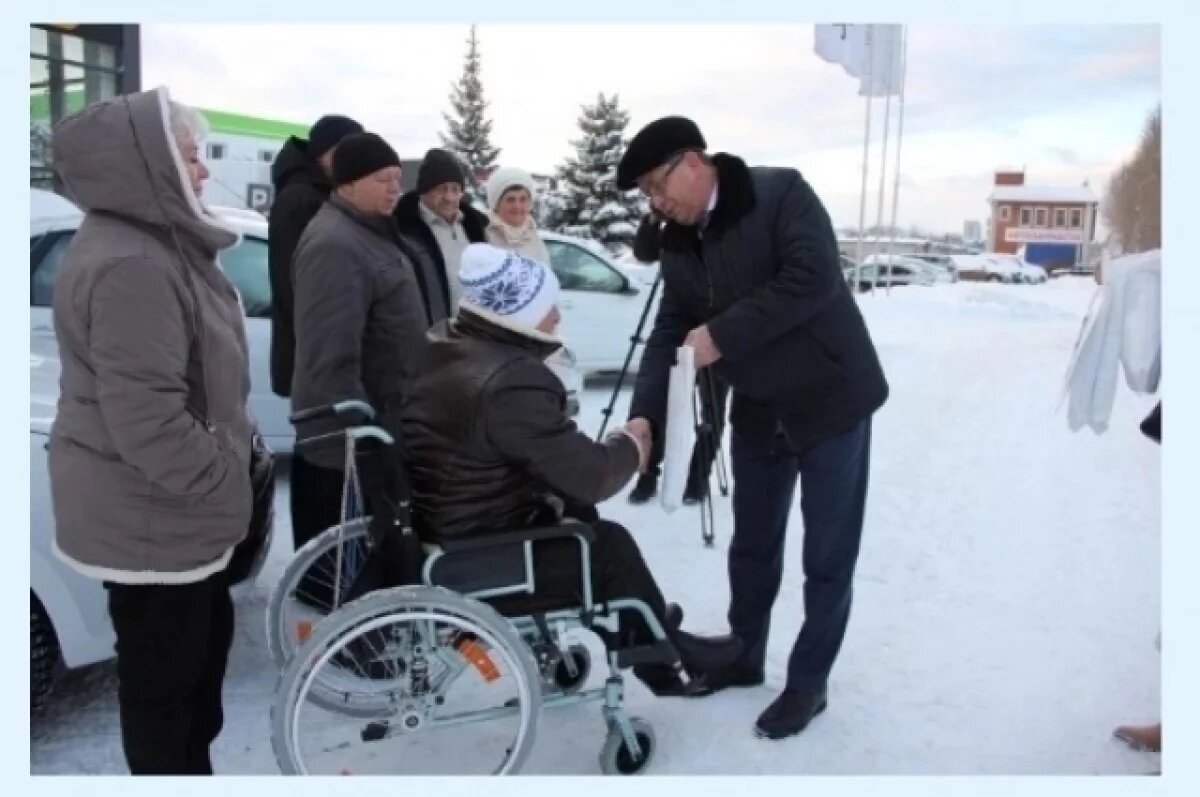    Пятеро ульяновцев, пострадавших на производстве, получили машины