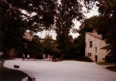 Дом семьи д'Арк в Домреми. Иллюстрация с сайта  http://wikitranslators.org 