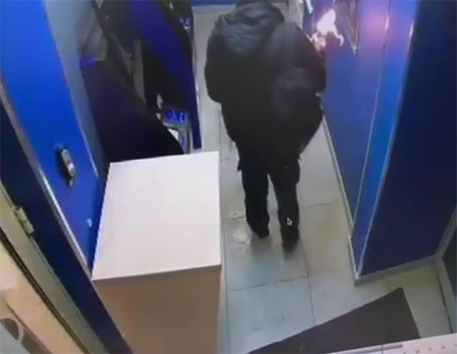 В Тверской области угрозыск задержал поджигателя банкомата в Бологое