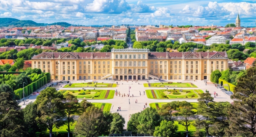 Шёнбруннский дворец