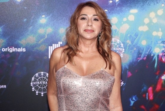    Алена Апина