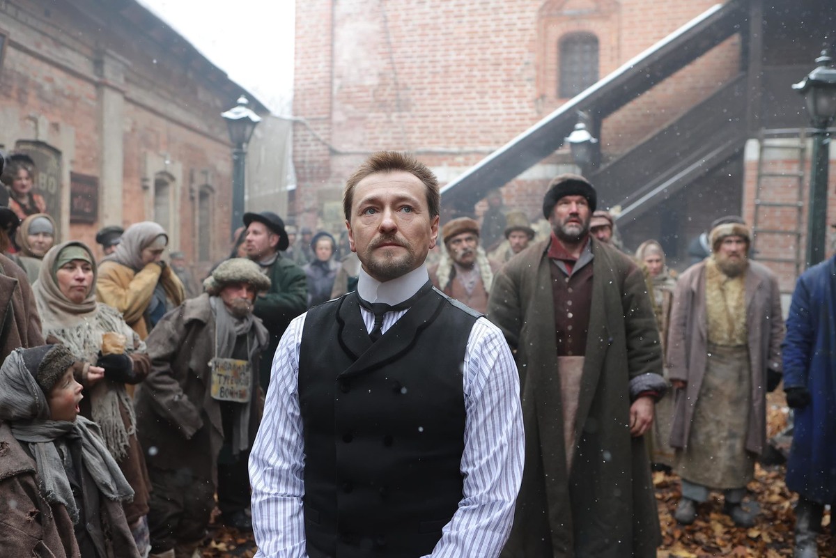 Кадр сериала «Плевако».
