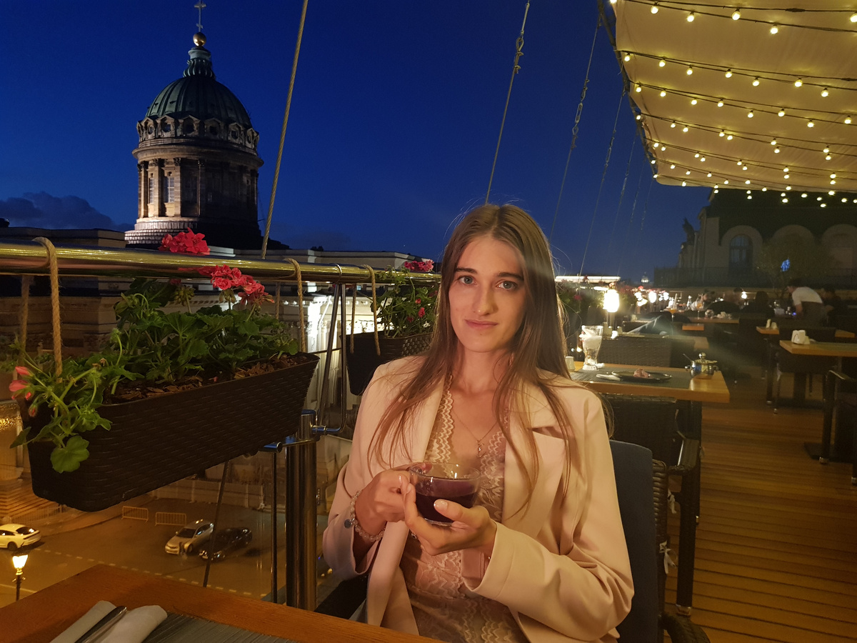 Крайнее лето перед отъездом из родного СПб. Мое тридцатилетие. Внутри бушевали страсти.