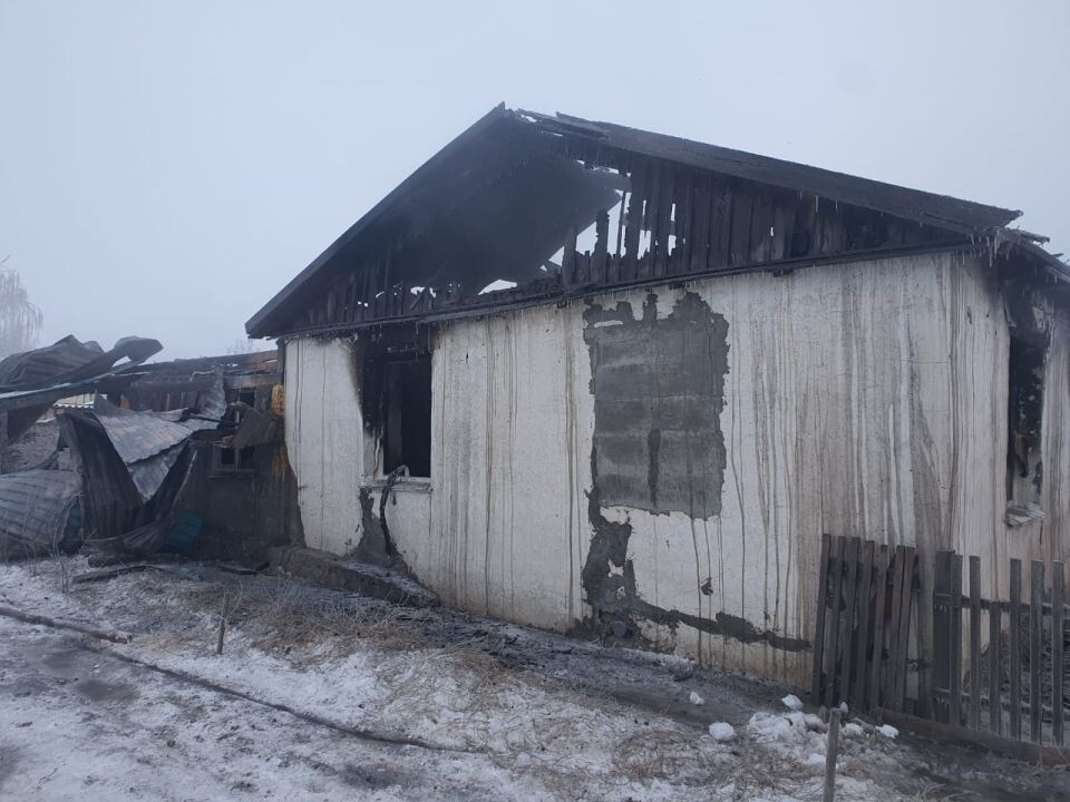    Три человека погибли в пожаре. Источник: СУ СК России по Алтайскому краю