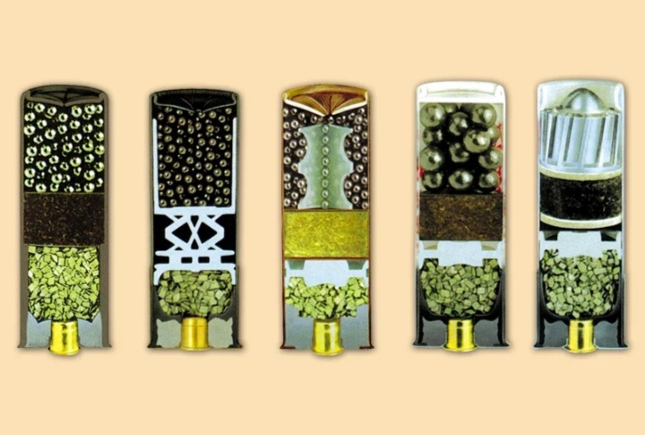 Пример различных боеприпасов для гладкоствольных ружей. 