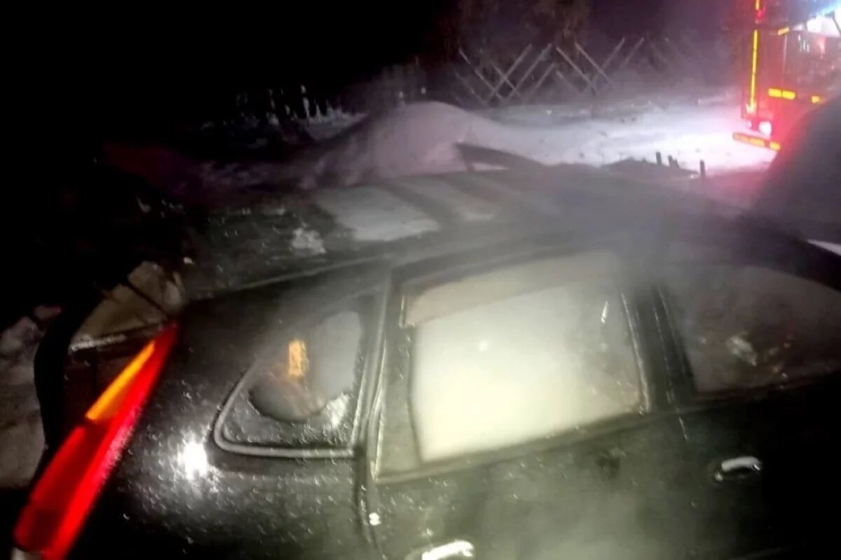    Сельчанин из ЕАО сжёг машину, пытаясь её отогреть