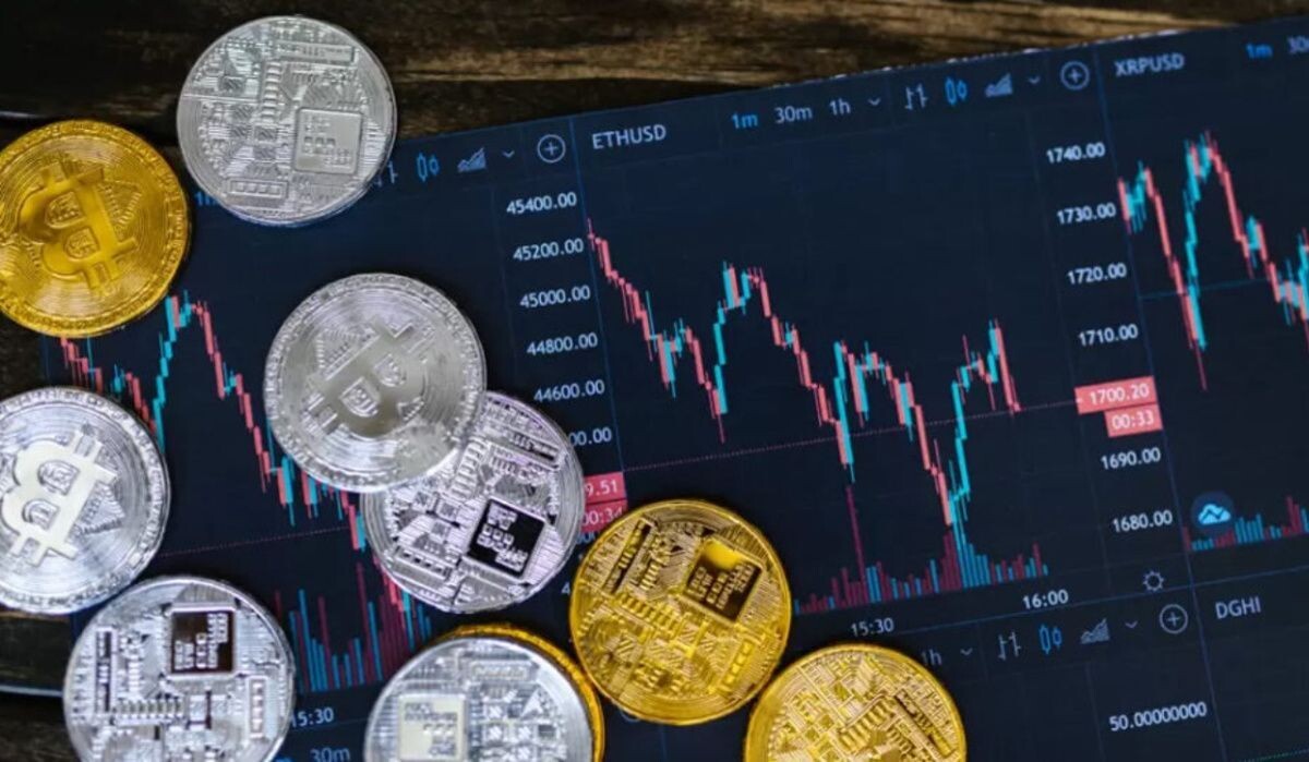     Майнинг криптовалюты. Источник: kp.ru Автор фото: shutterstock.com