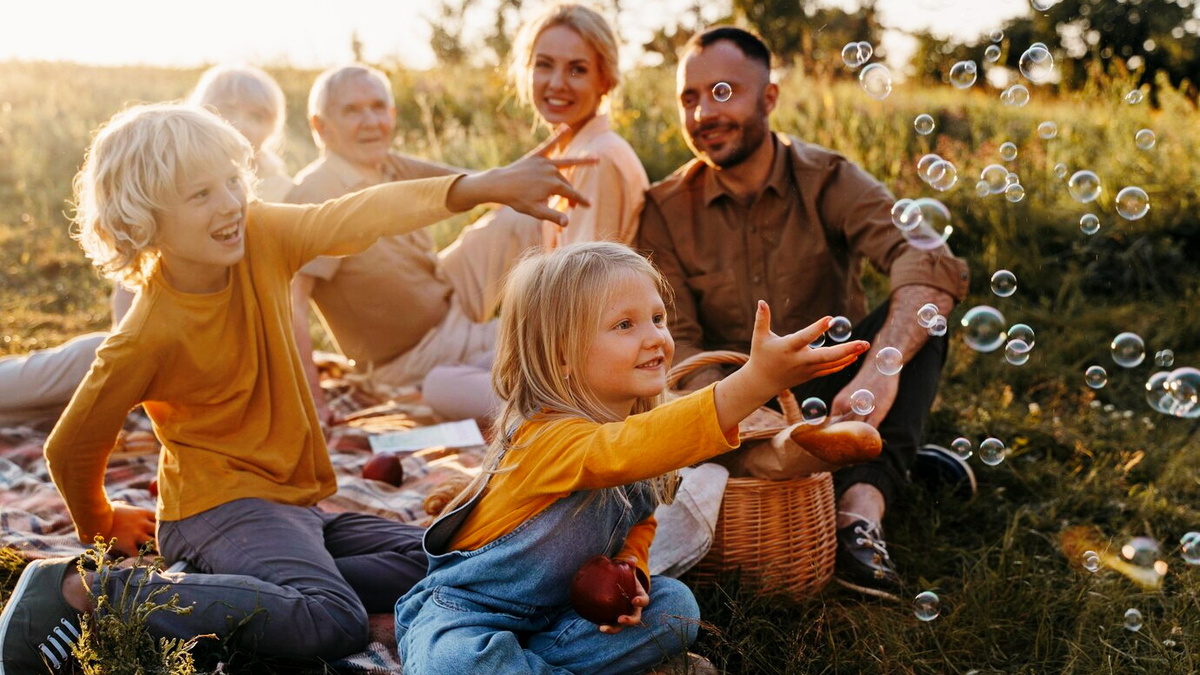    В Югре введут новые меры поддержки многодетных семей