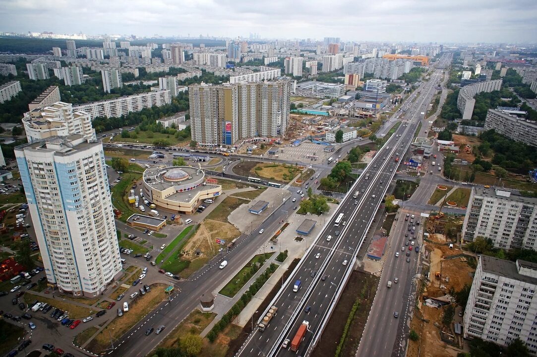 Чаще всего Варшавское шоссе на территории Москвы не сильно загружено, несмотря на большую плотность населения - сказывается большое количество внеуличного транспорта в этих местах (как МЦД, так и метро)