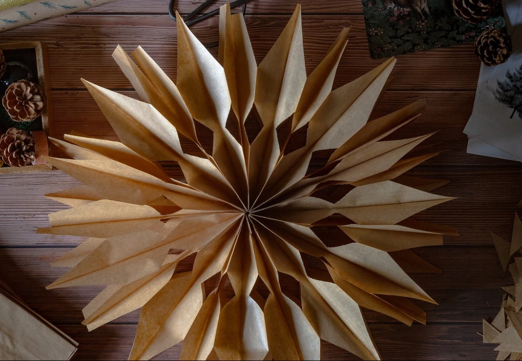 Звездочка из крафтовой бумаги своими руками
