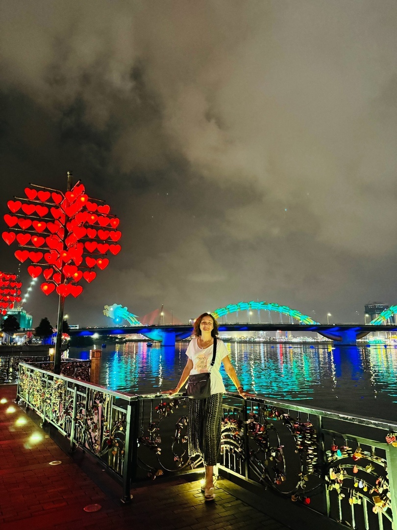 Вид на реку Хан и мост Дракон