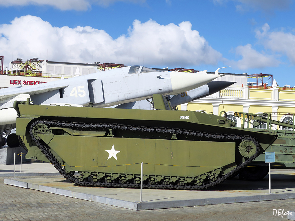 Десантная машина LVT-4