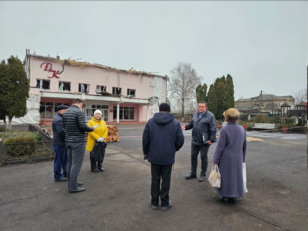    Местные жители решают, что делать с Домом культуры в Рыльске Курской области