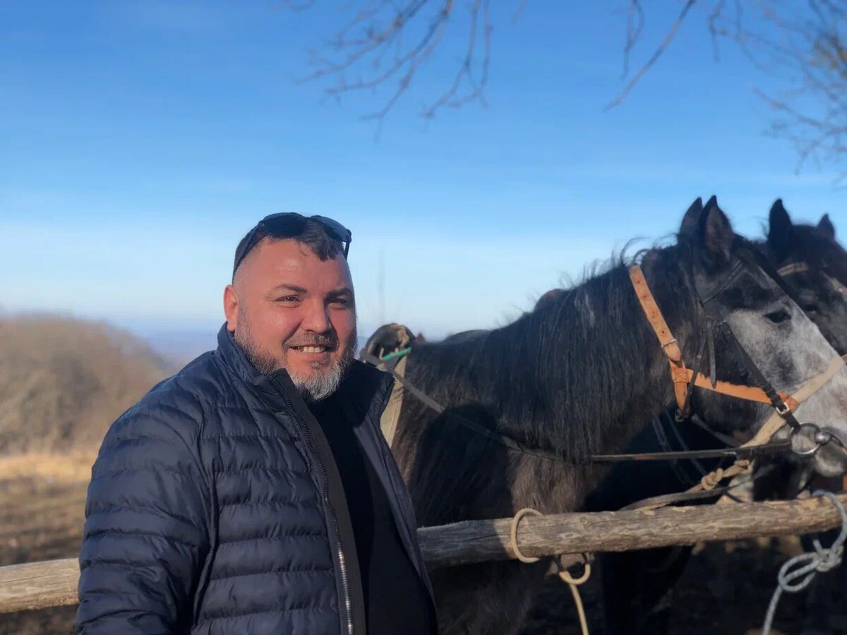                                                    Мое имя Сергей, мне 41 год. 