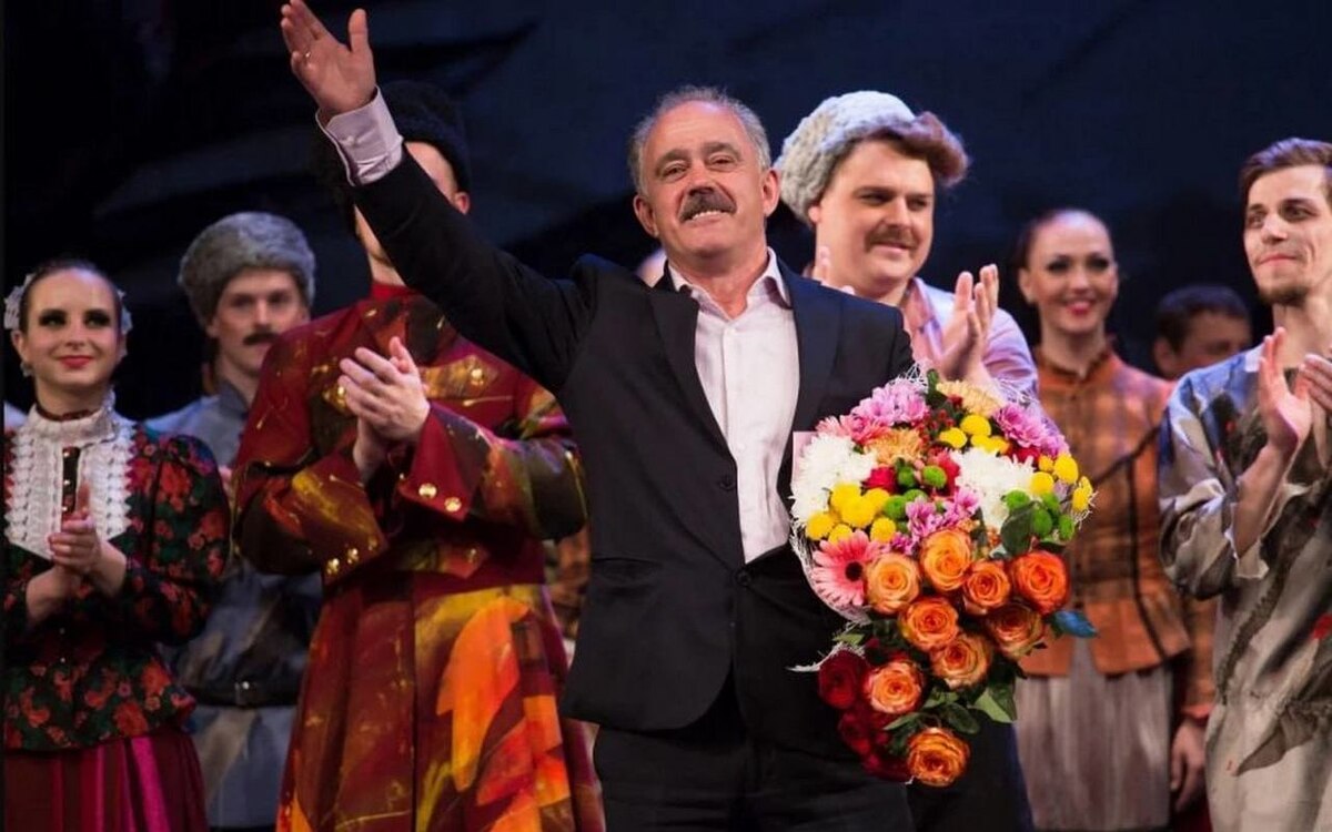    Худрук театра танца «Казаки России» Леонид Милованов стал почетным гражданином Липецкой области правительства Липецкой области